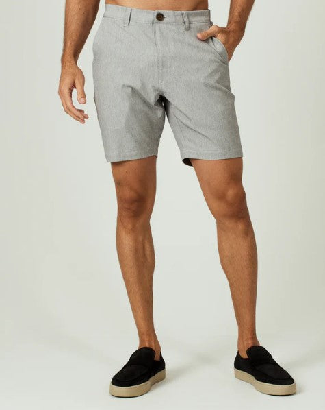 7 Diamonds Everest 8" Short