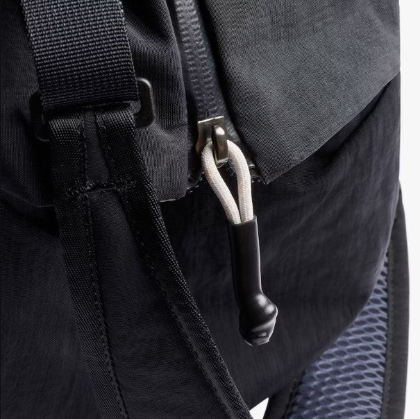 Bellroy Lite Duffel 30L - Black