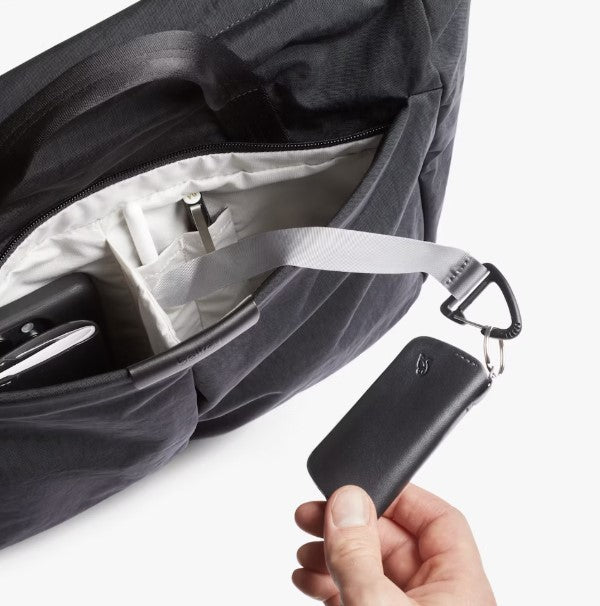 Bellroy Tokyo Messenger Bag 14" - Black
