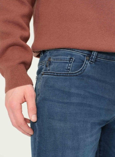 DL1961 Nick Slim Jean in Stream