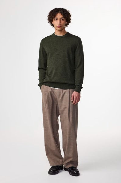 NN07 Ted Lightweight Sweater - Dark Army