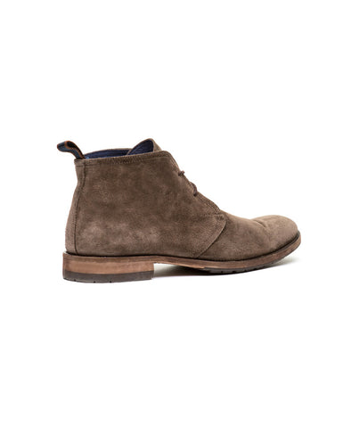 Rodd & Gunn Pebbly Hill Suede Chukka Boot in Taupe